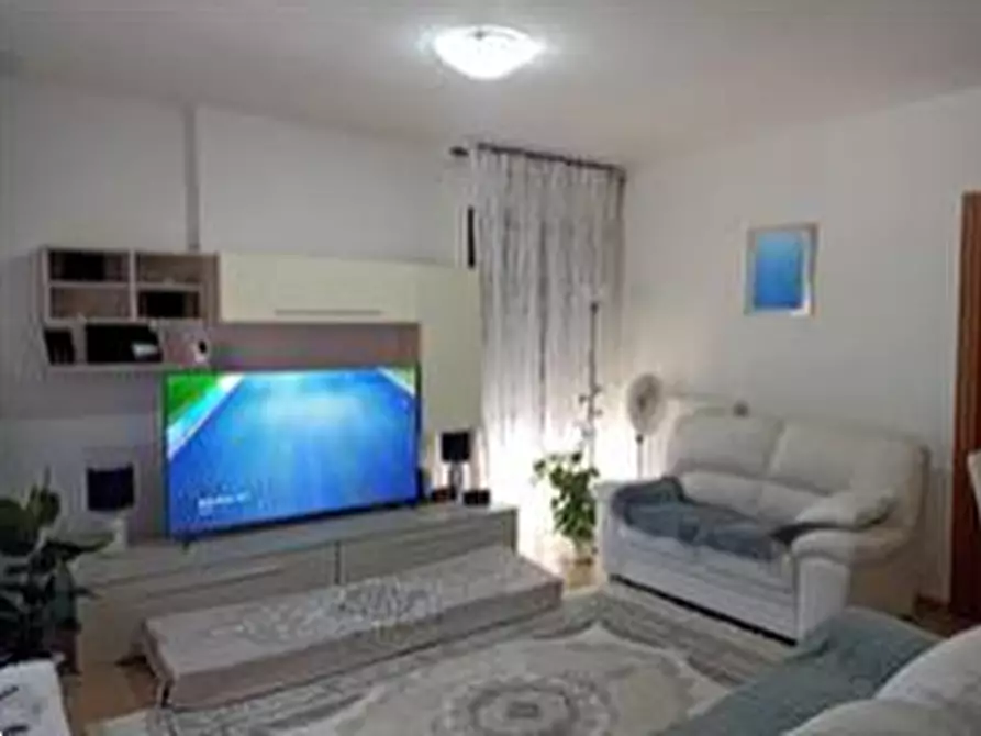 Immagine 7 di Appartamento in vendita  in Via Urbinate  243 a Urbino