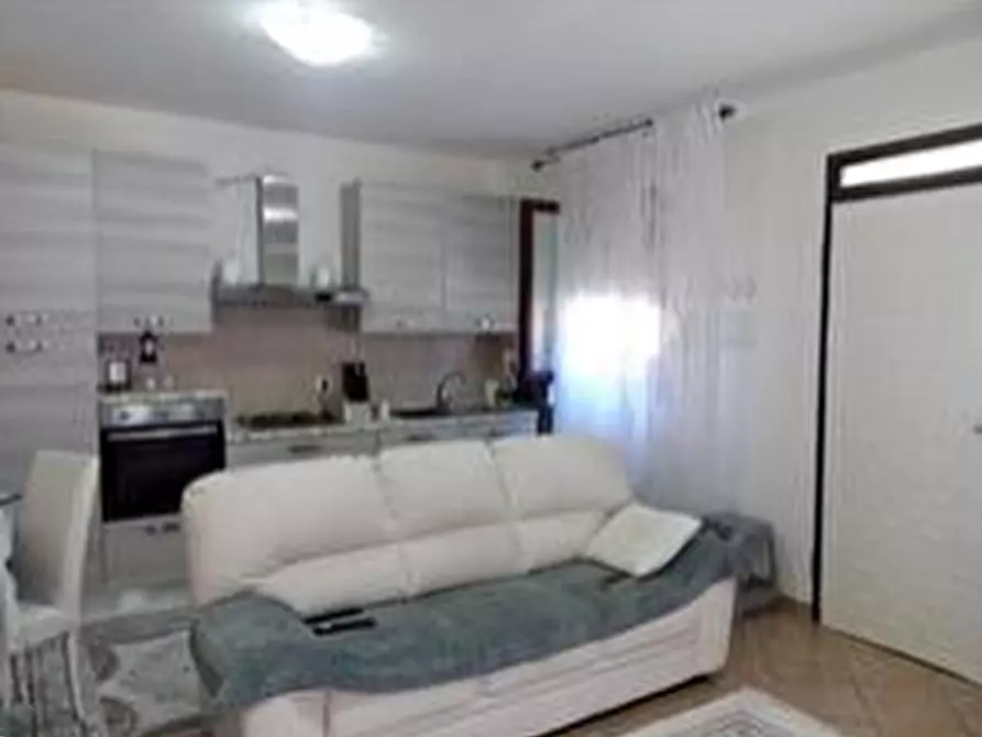 Immagine 8 di Appartamento in vendita  in Via Urbinate  243 a Urbino