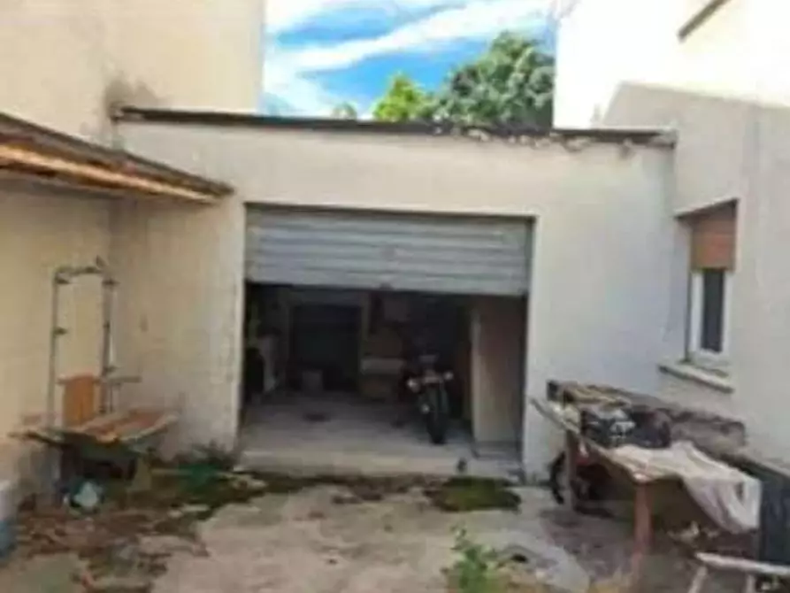 Immagine 3 di Villa in vendita  in V. Flaminia Nord 88 a Cagli