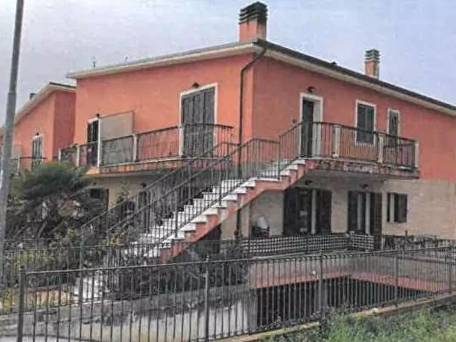 Immagine 1 di Appartamento in vendita  in Via Vespucci snc a Acqualagna