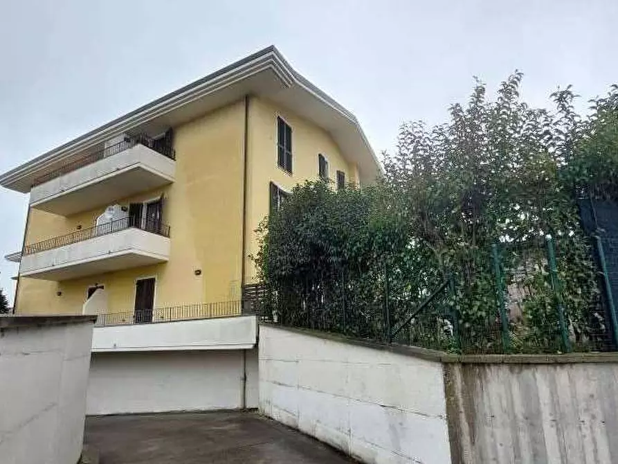 Immagine 3 di Appartamento in vendita  in Strada delle Caminate 9 a San Costanzo