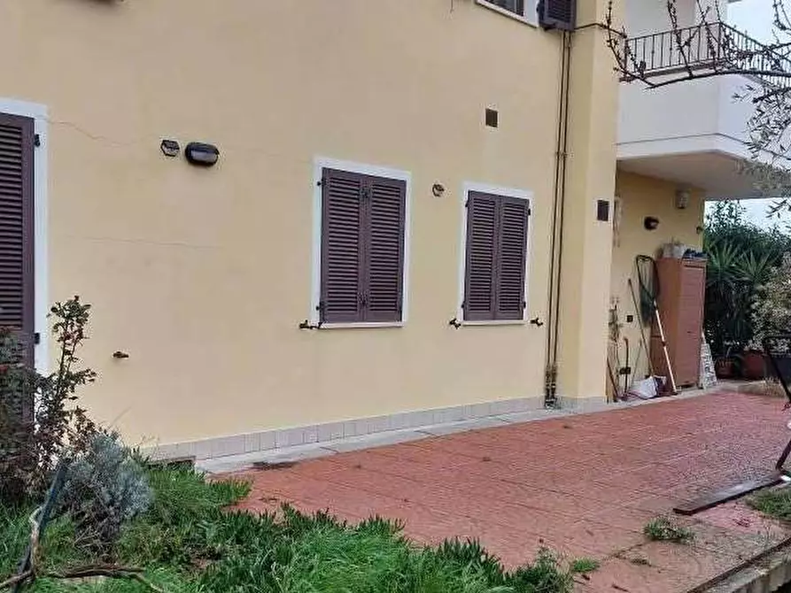 Immagine 8 di Appartamento in vendita  in Strada delle Caminate 9 a San Costanzo