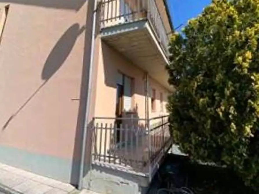 Immagine 4 di Casa bifamiliare in vendita  in Strada Prov.le San Savino 18/A a Frontone