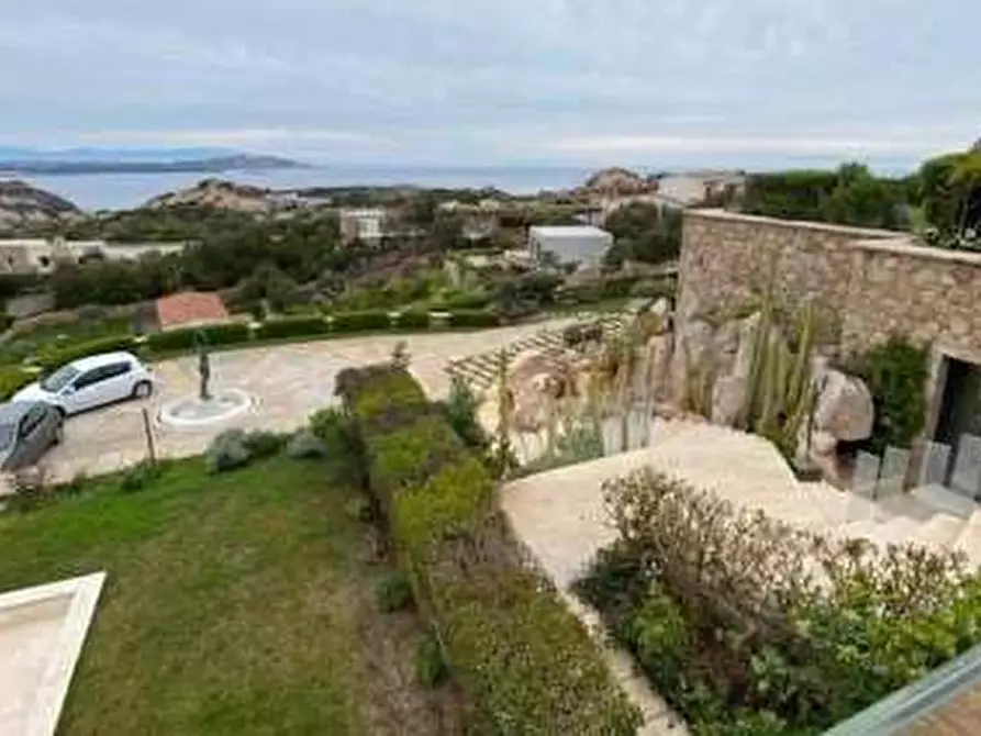 Immagine 4 di Villa in vendita  in Condominio Cussorgia di Miata Località Liscia di Vacca a Arzachena
