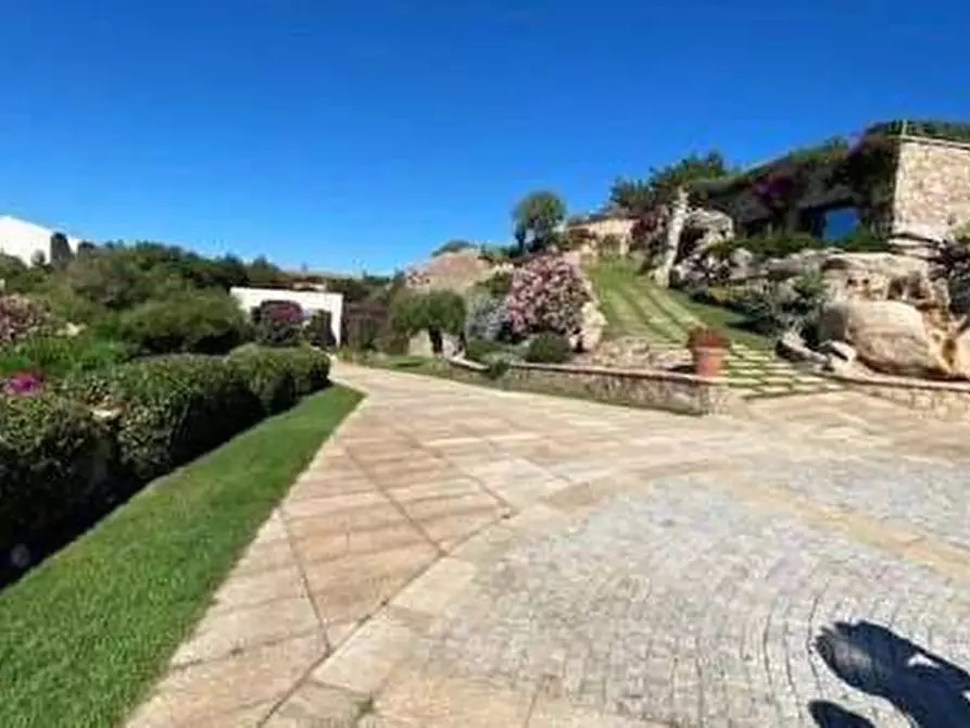 Immagine 6 di Villa in vendita  in Condominio Cussorgia di Miata Località Liscia di Vacca a Arzachena