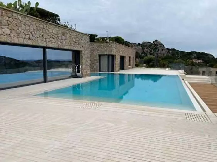 Immagine 10 di Villa in vendita  in Condominio Cussorgia di Miata Località Liscia di Vacca a Arzachena