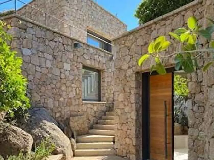 Immagine 14 di Villa in vendita  in Condominio Cussorgia di Miata Località Liscia di Vacca a Arzachena