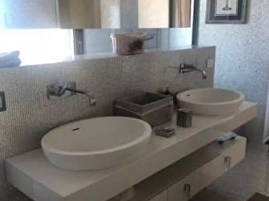 Immagine 55 di Villa in vendita  in Condominio Cussorgia di Miata Località Liscia di Vacca a Arzachena