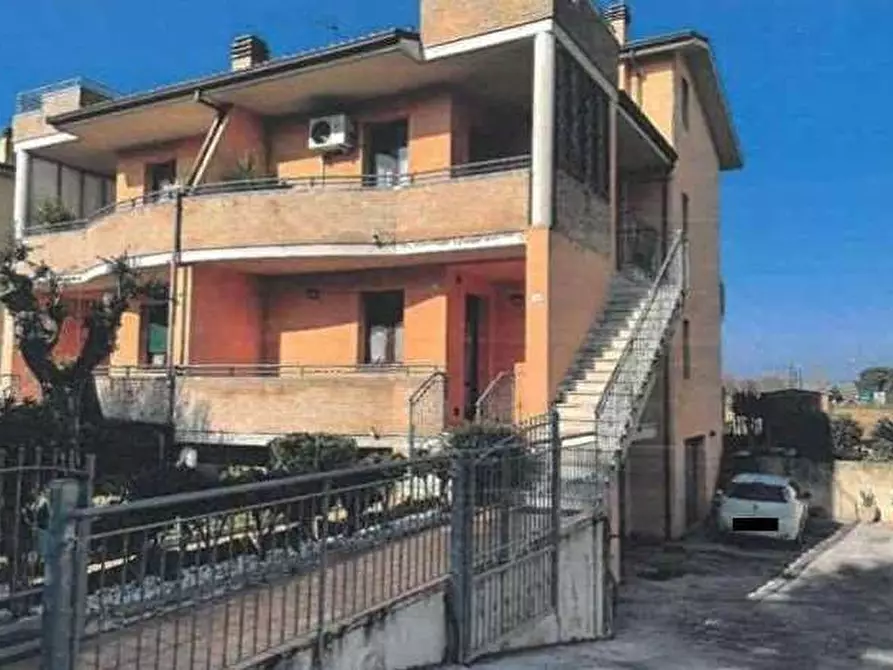 Immagine 1 di Appartamento in vendita  in Via Michelangelo Buonarroti 19 a Vallefoglia