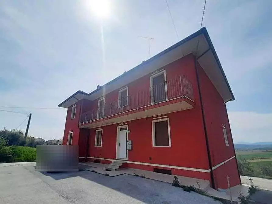 Immagine 4 di Appartamento in vendita  in Strada Solfanuccio 88/C a San Costanzo