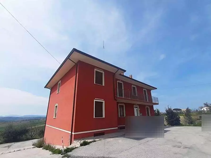 Immagine 6 di Appartamento in vendita  in Strada Solfanuccio 88/C a San Costanzo