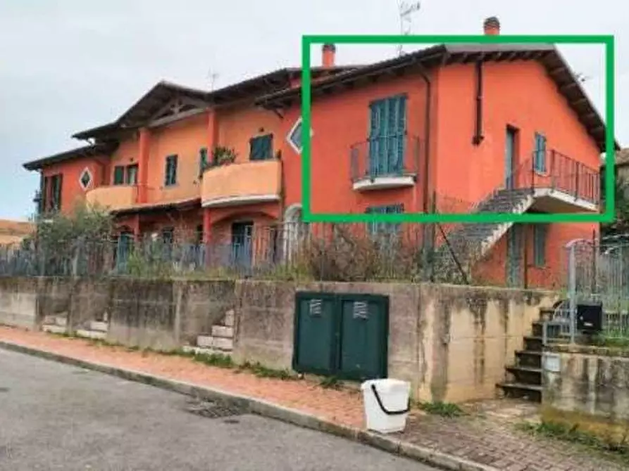 Immagine 1 di Appartamento in vendita  in Via Marino Saudelli snc a Terre Roveresche