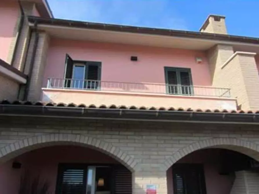 Immagine 3 di Villetta a schiera in vendita  in Via Del Colle 26 a Serra Sant'abbondio