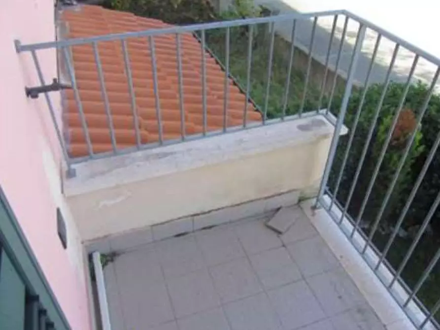 Immagine 8 di Villetta a schiera in vendita  in Via Del Colle 26 a Serra Sant'abbondio