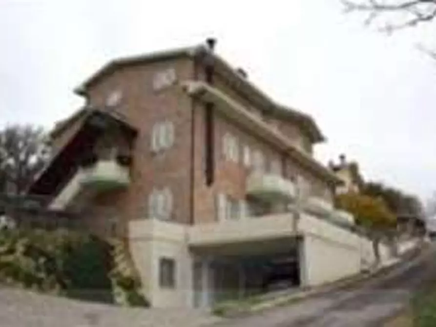 Immagine 4 di Appartamento in vendita  in Via del Monte snc a Petriano