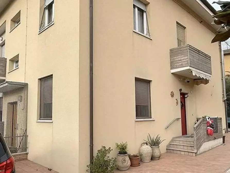 Immagine 2 di Appartamento in vendita  in Via Della Resistenza 14 a Colli Al Metauro