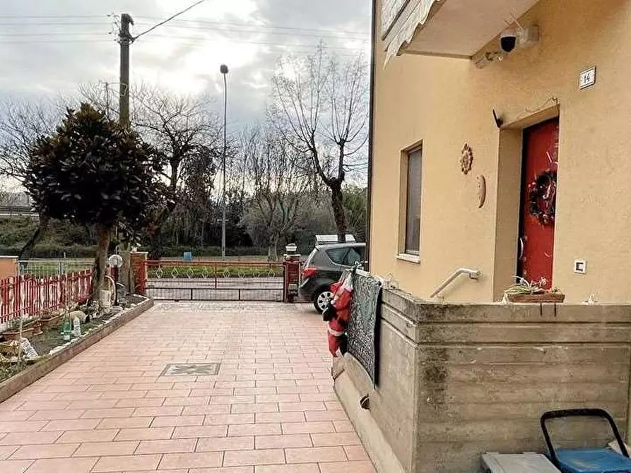 Immagine 3 di Appartamento in vendita  in Via Della Resistenza 14 a Colli Al Metauro