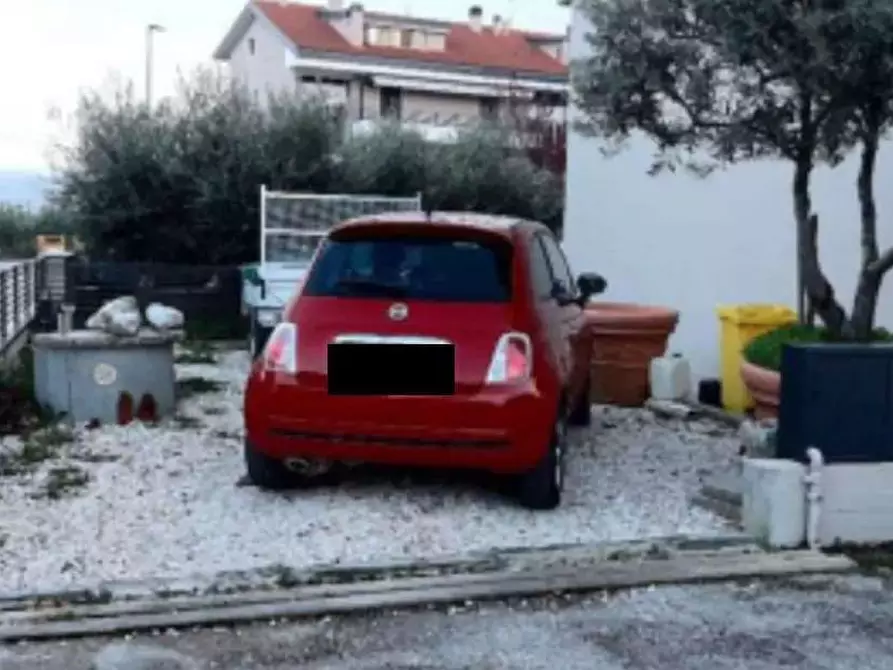 Immagine 3 di Appartamento in vendita  in Via Zandonai 156 a Montelabbate