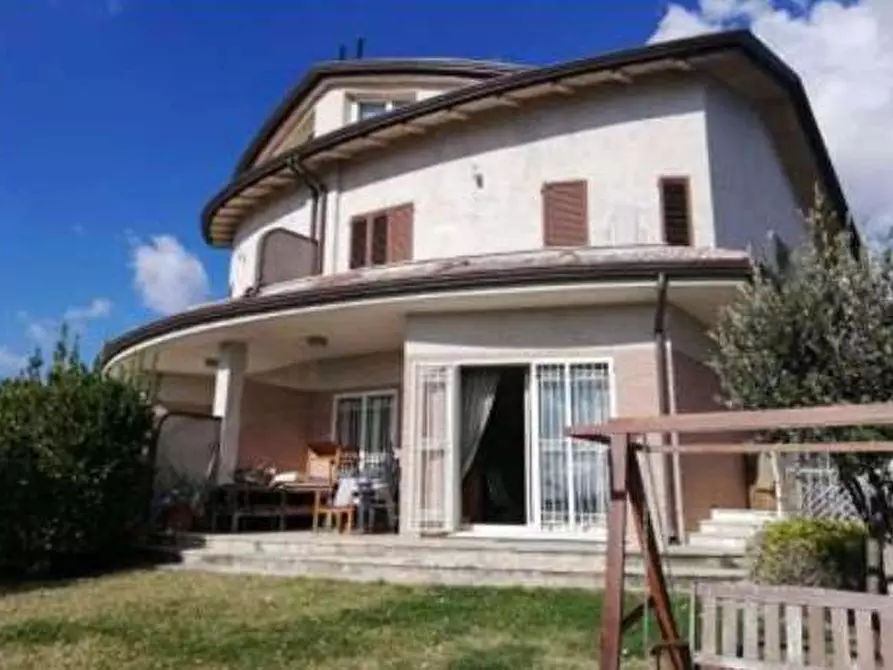 Immagine 1 di Villa in vendita  in Via Europa  71 a Coriano