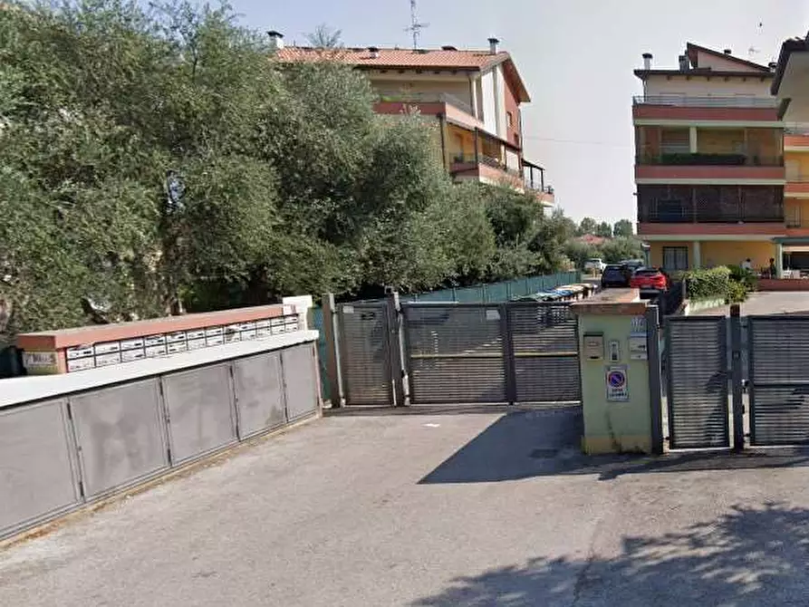 Immagine 1 di Appartamento in vendita  in Via Laerte Rolfini  10 F a Rimini