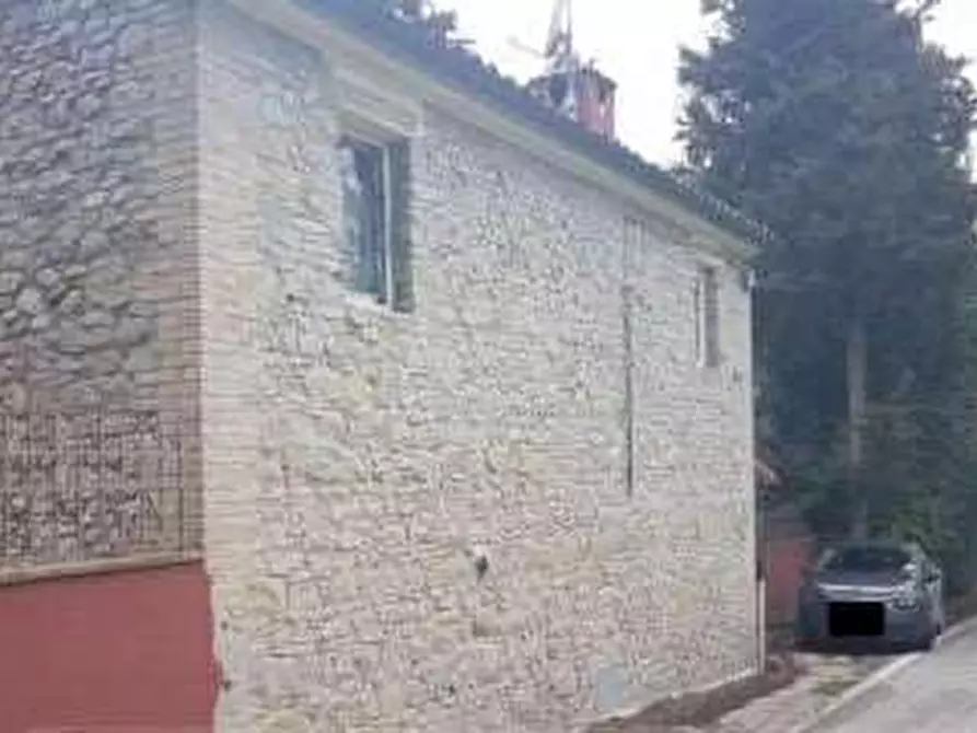 Immagine 2 di Villa in vendita  in Via Cairo 4 a Mombaroccio