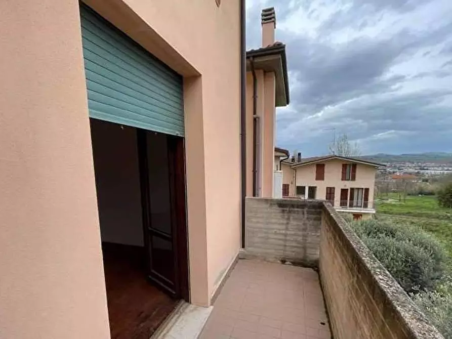 Immagine 5 di Appartamento in vendita  in Via Giovanni Verga 100 a Montelabbate