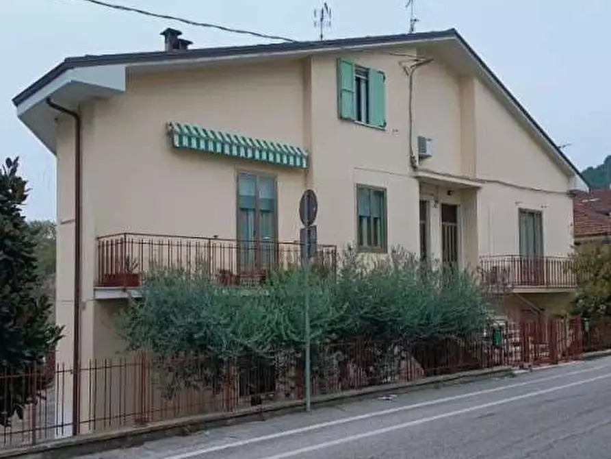 Immagine 1 di Appartamento in vendita  in Strada In Sala 20 a Pesaro