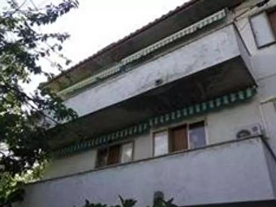 Immagine 5 di Appartamento in vendita  in Via dei Salici 17 a Fossombrone