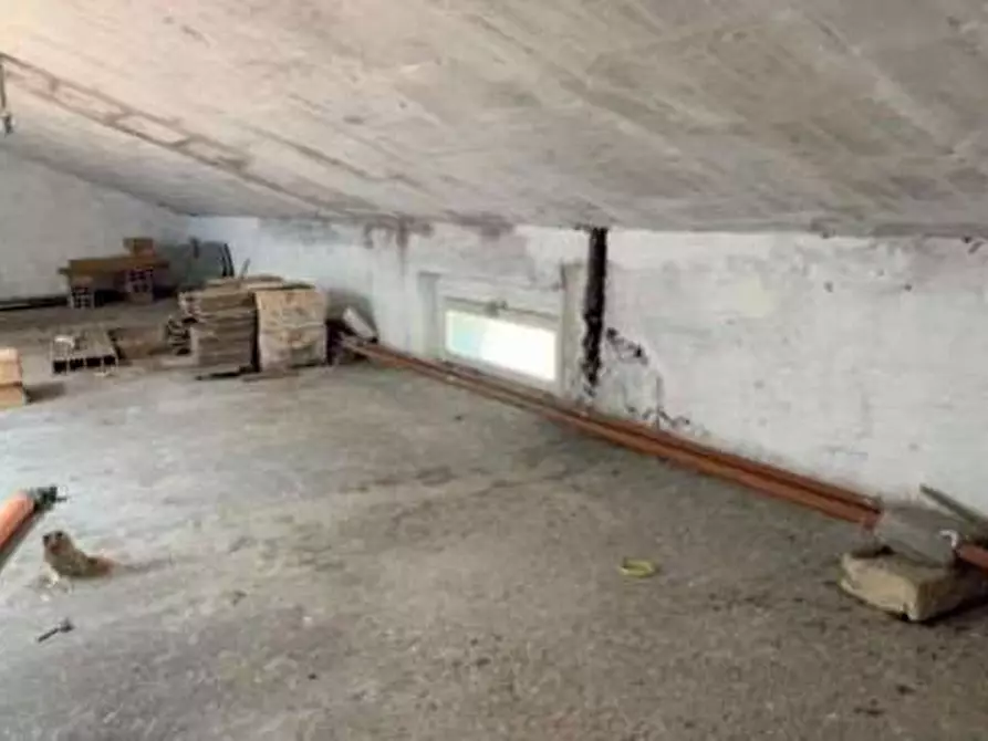 Immagine 13 di Appartamento in vendita  in Via Via Orazio Fontana 4 a Pesaro