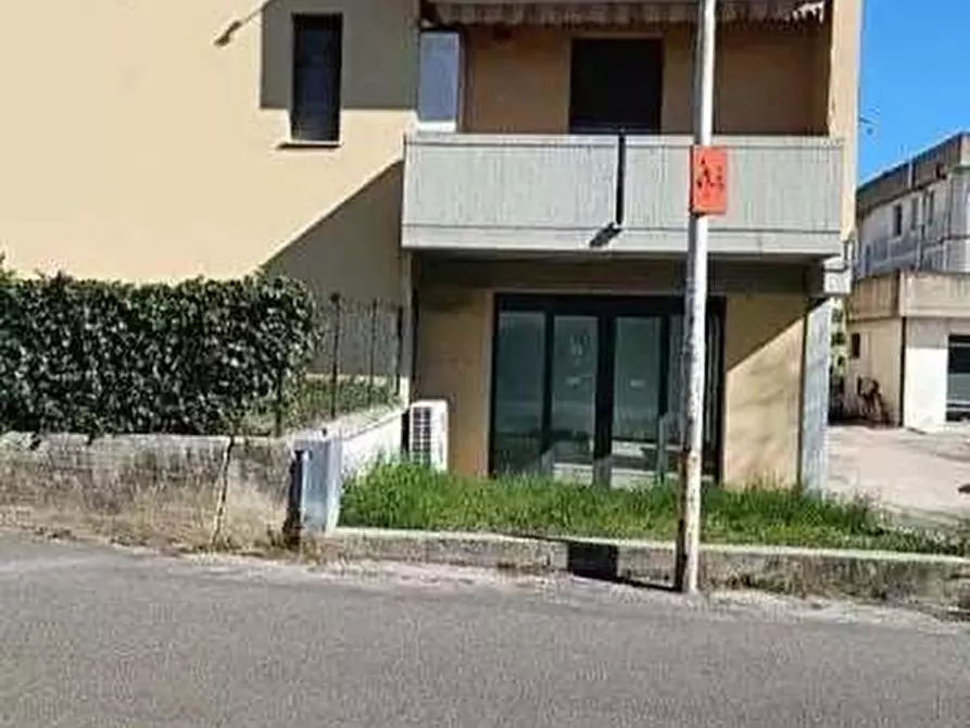 Immagine 1 di Appartamento in vendita  in Via della Vittoria  8 a Montecalvo In Foglia