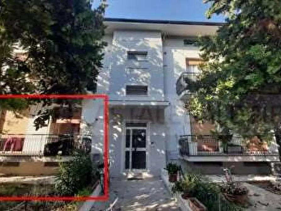 Immagine 1 di Appartamento in vendita  in Via Lago Trasimeno 9 a Fano