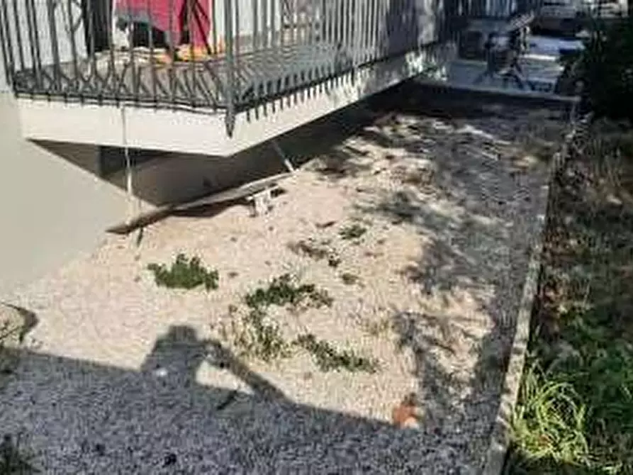 Immagine 6 di Appartamento in vendita  in Via Lago Trasimeno 9 a Fano