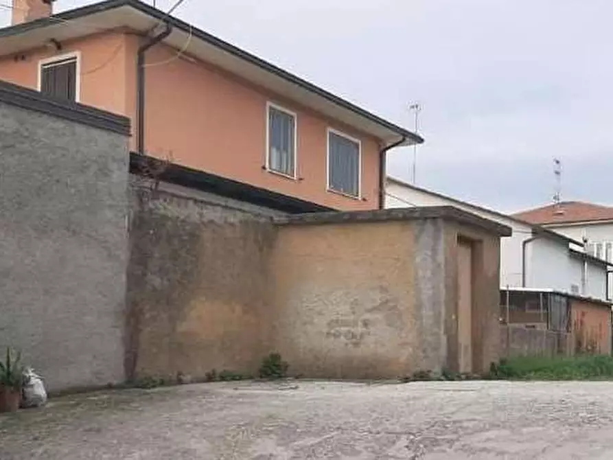 Immagine 5 di Appartamento in vendita  in Viale Piceno 86 a Fano