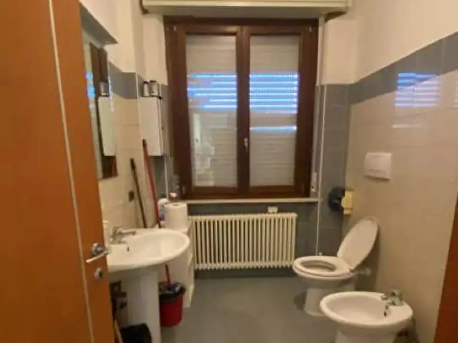 Immagine 6 di Ufficio in vendita  in Via Pirano 6-8 a Tavullia