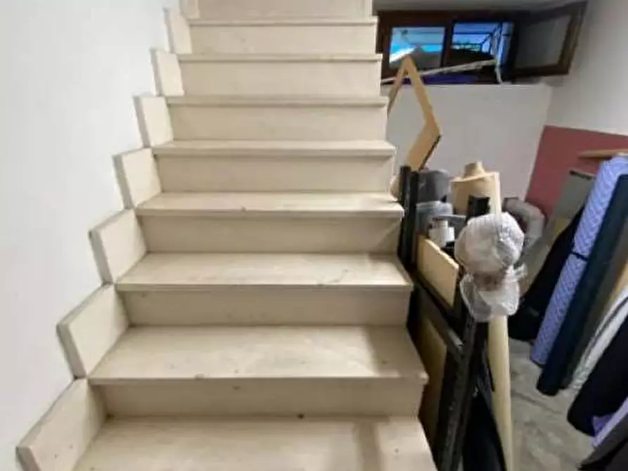 Immagine 7 di Ufficio in vendita  in Via Pirano 6-8 a Tavullia