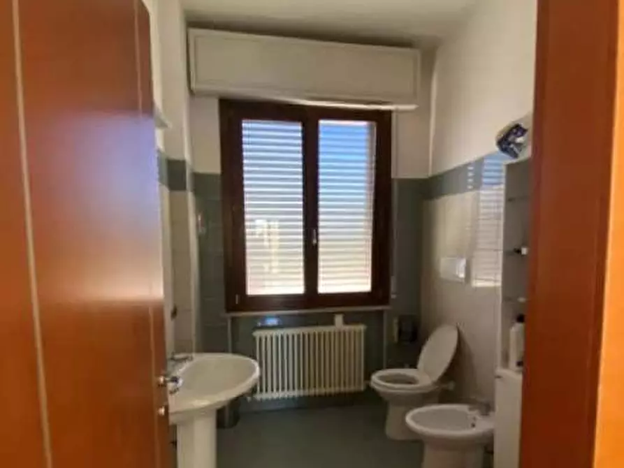 Immagine 11 di Ufficio in vendita  in Via Pirano 6-8 a Tavullia