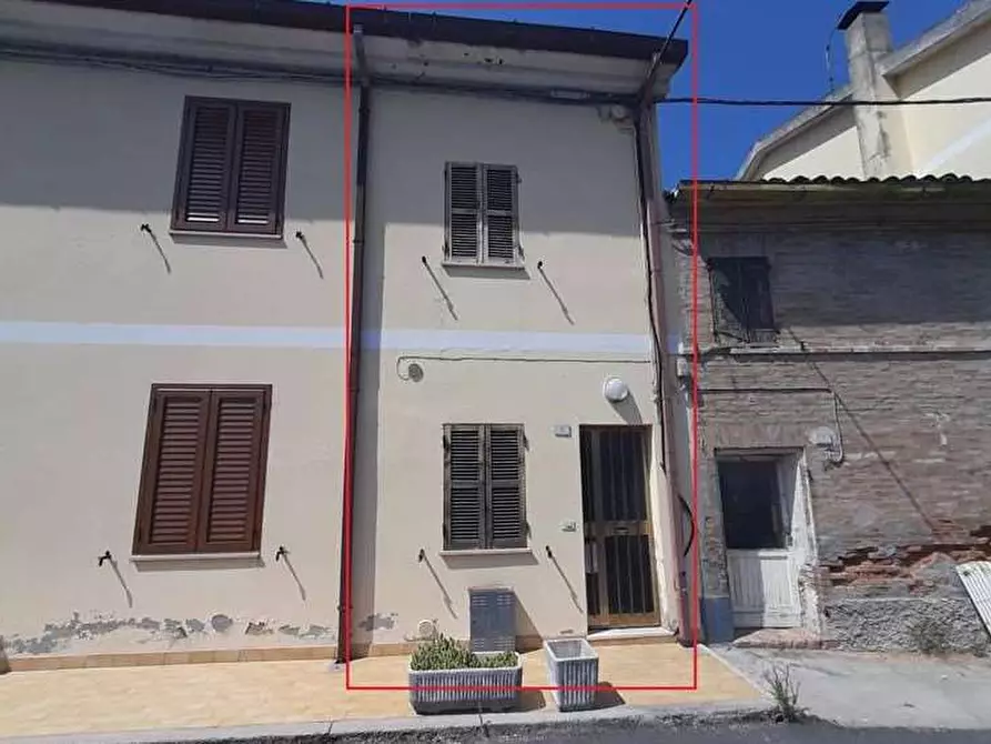 Immagine 1 di Appartamento in vendita  in Via Molino Ruggeri 5 a Vallefoglia