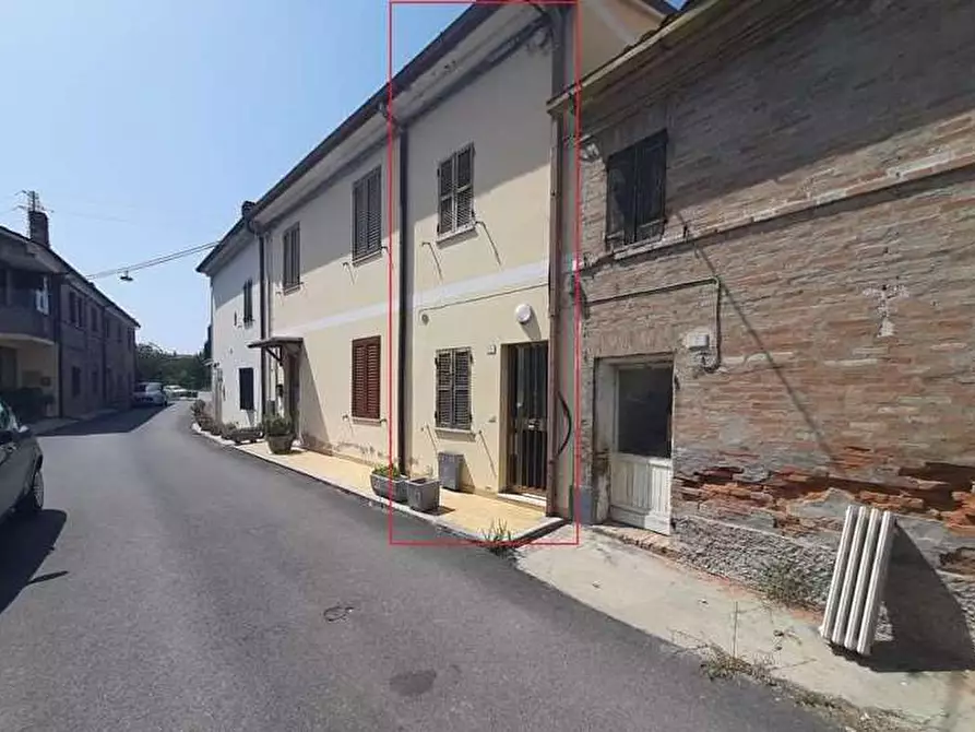 Immagine 3 di Appartamento in vendita  in Via Molino Ruggeri 5 a Vallefoglia