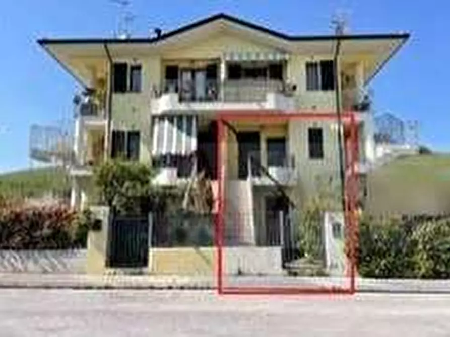 Immagine 1 di Appartamento in vendita  in Via F.lli Rosselli  10 a Tavullia