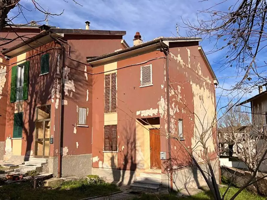 Immagine 1 di Appartamento in vendita  in Viale Gioacchino Rossini 9 a Serra Sant'abbondio