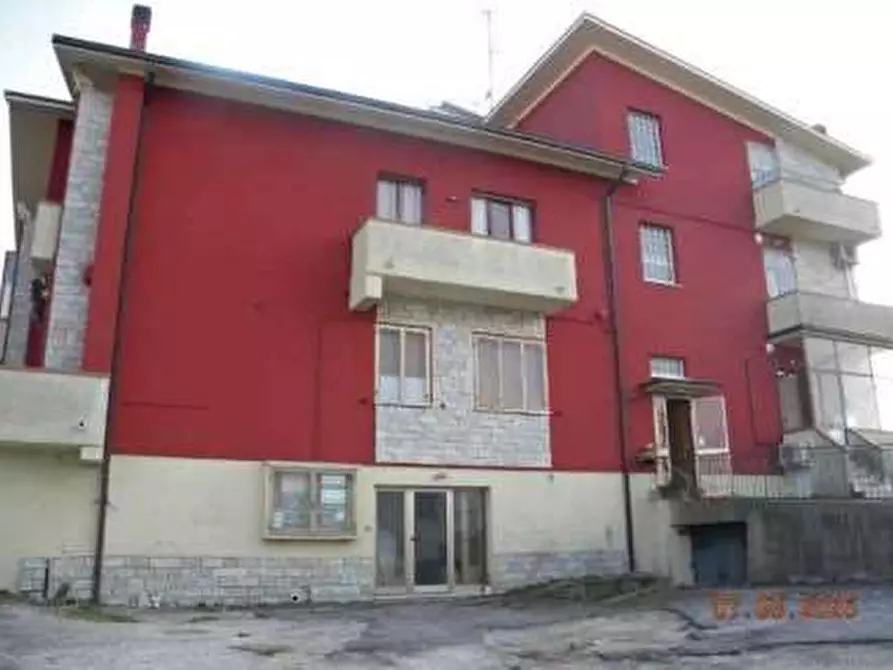 Immagine 3 di Appartamento in vendita  in Strada di San Fortunato  83 a San Costanzo