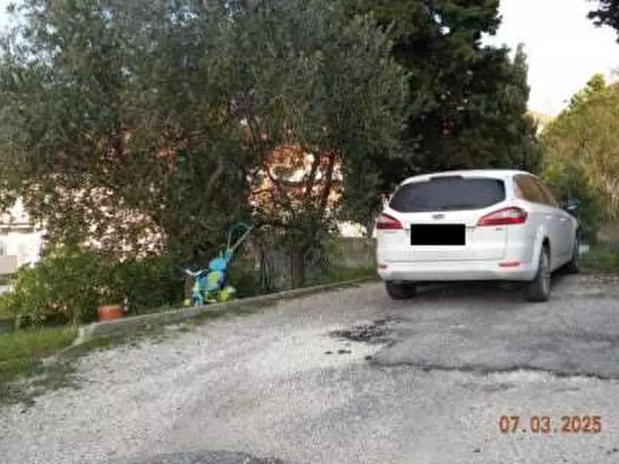 Immagine 6 di Appartamento in vendita  in Strada di San Fortunato  83 a San Costanzo