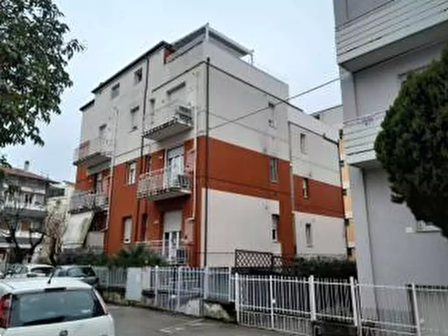 Immagine 4 di Appartamento in vendita  in Via Ciro Menotti  152 a Pesaro