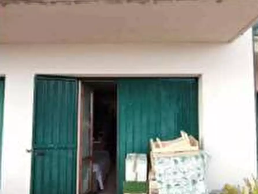 Immagine 3 di Appartamento in vendita  in  (ex Comune di Monteciccardo), Via S. Betti n. 5 (frazione Villa Betti) 5 a Pesaro
