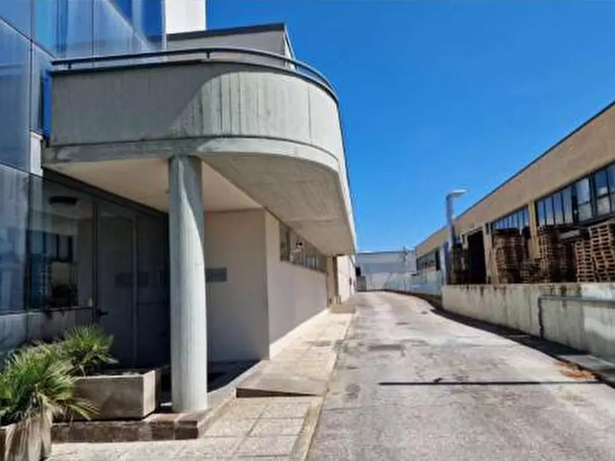 Immagine 3 di Capannone industriale in vendita  in Localita' Ginestreto - Via della Meccanica 5/7 5/7 a Pesaro