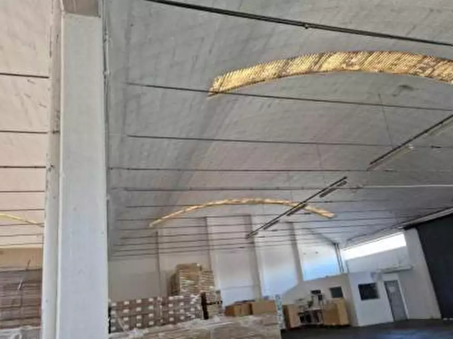 Immagine 13 di Capannone industriale in vendita  in Localita' Ginestreto - Via della Meccanica 5/7 5/7 a Pesaro
