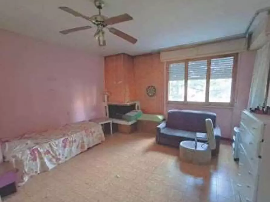 Immagine 5 di Appartamento in vendita  in Via Monte Rosa 11 a Pesaro