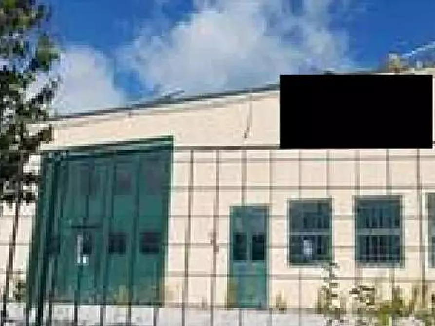 Immagine 1 di Capannone industriale in vendita  in Via Delle Rose 43 a Cagli