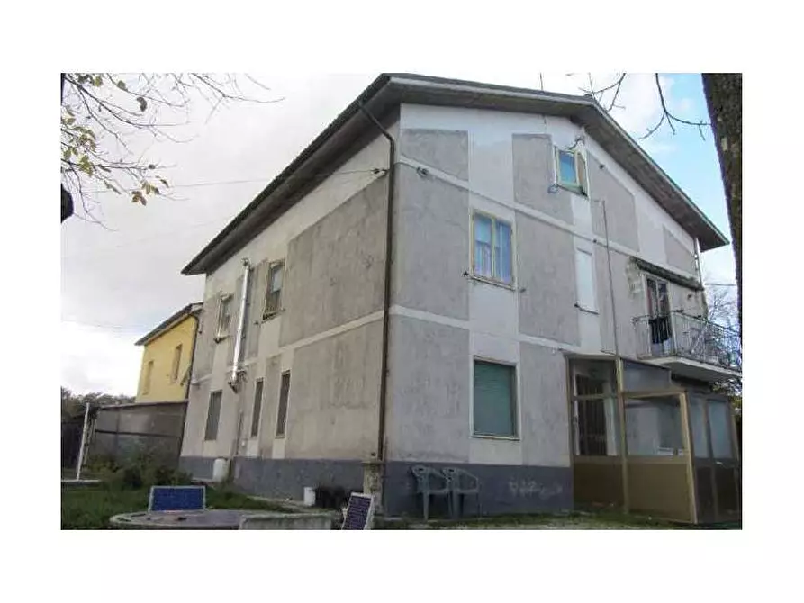 Immagine 3 di Casa bifamiliare in vendita  in Via Ponte della Simonetta 1 a Pergola