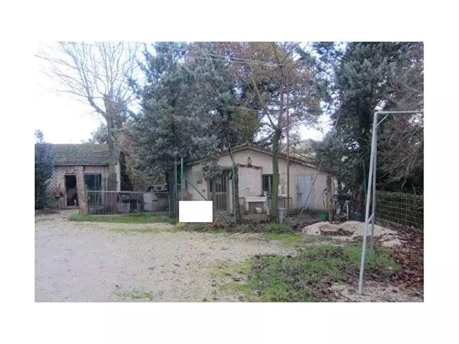 Immagine 4 di Casa bifamiliare in vendita  in Via Ponte della Simonetta 1 a Pergola